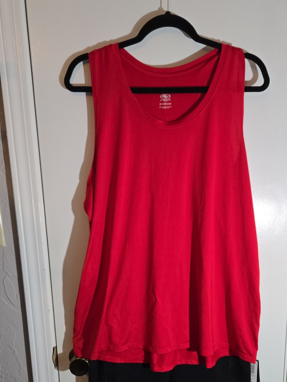 Athletic Works Red Scoop Neck Women's Tank Top